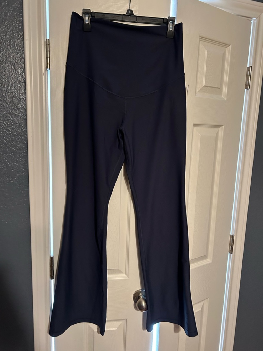 Old navy full-panel powersoft flare leggings